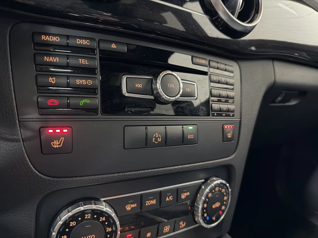 Mercedes-Benz GLK 350 4MATIC - автомобили, коли, обяви за нови и употребявани 9