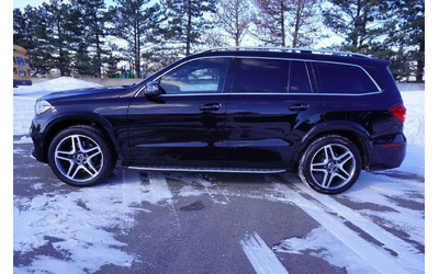 mercedes-benz-gls - 1