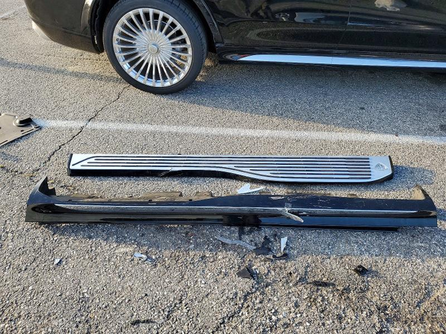 Mercedes-Benz GLS 4.0L 8 ALL WHEEL DRIVE - автомобили, коли, обяви за нови и употребявани 13