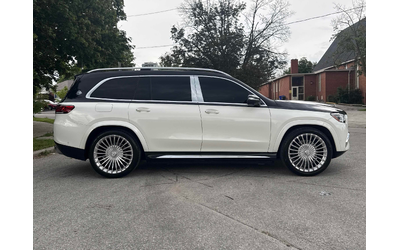 mercedes-benz-gls-4-0l-8cyl-awd - 2
