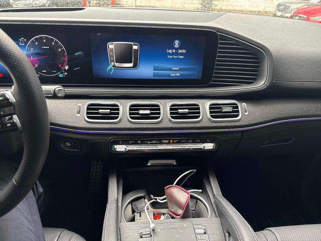 Mercedes-Benz GLS 4 4.0L 8cyl AWD - автомобили, коли, обяви за нови и употребявани 8