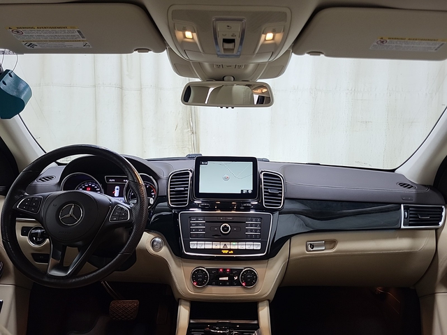Mercedes-Benz GLS 4.7L 8cyl AWD - автомобили, коли, обяви за нови и употребявани 9