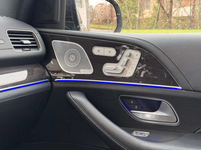 Mercedes-Benz GLS 400 d / 63 OPTIC - автомобили, коли, обяви за нови и употребявани 13