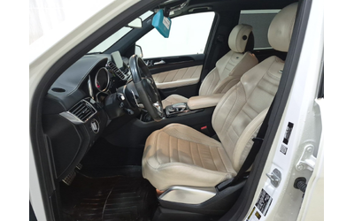 mercedes-benz-gls-5-5l-8cyl-awd - 4