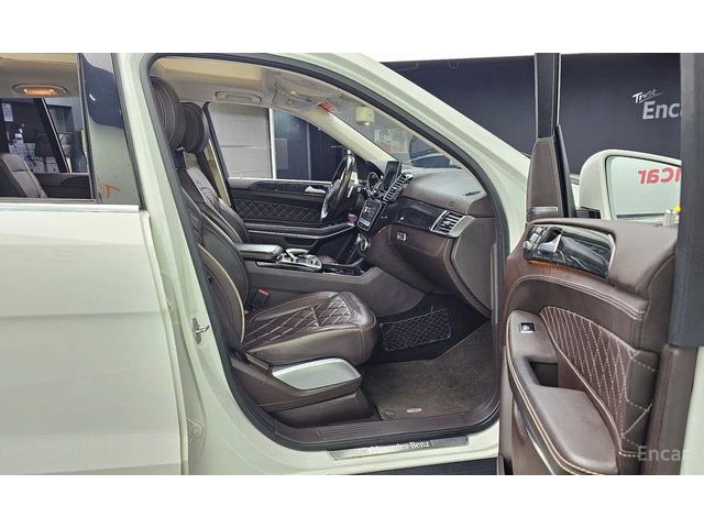 Mercedes-Benz GLS 500 AMG* DESIGNO* DISTRONIC* ОБДУХ* 360* ПОДГРЕВ - автомобили, коли, обяви за нови и употребявани 11