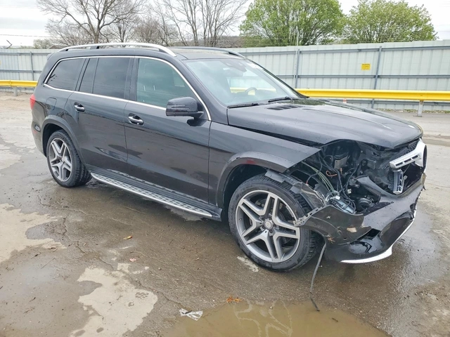 Mercedes-Benz GL 550 4 Matic - автомобили, коли, обяви за нови и употребявани 3