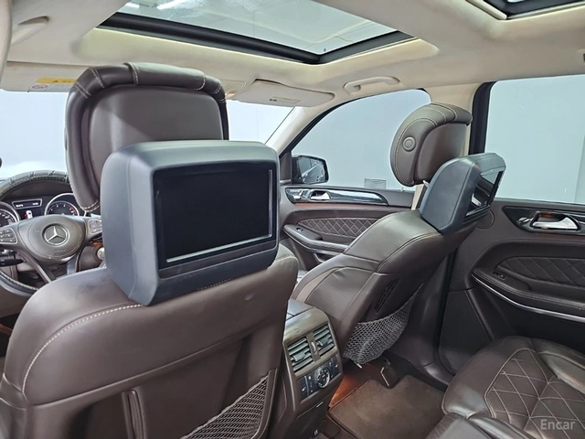 Mercedes-Benz GLS 500 4MATIC* КОЖА* ПОДГРЕВ* ОБДУХВ* BURMASTER* PANO* 36 - автомобили, коли, обяви за нови и употребявани 13