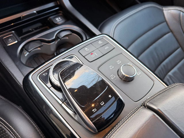 Mercedes-Benz GLS 63 AMG ВЕНТИЛАЦИЯ / ПАНОРАМА / TV - автомобили, коли, обяви за нови и употребявани 14