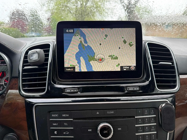 Mercedes-Benz GLS 63 AMG ДИСТРОНИК * ОБДУХВАНЕ * ПАНОРАМА * CARFAX - автомобили, коли, обяви за нови и употребявани 10