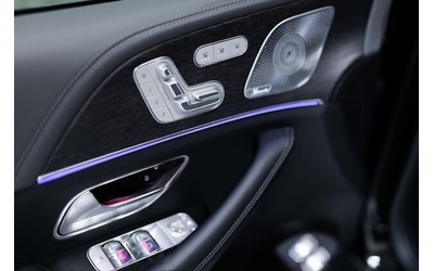 mercedes-benz-gls-gls-400d-4matic-amg-line - 3