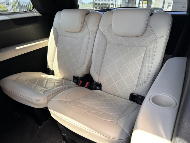 Mercedes-Benz GLS GLS 500 4Matic AMG Line Designo - автомобили, коли, обяви за нови и употребявани 13