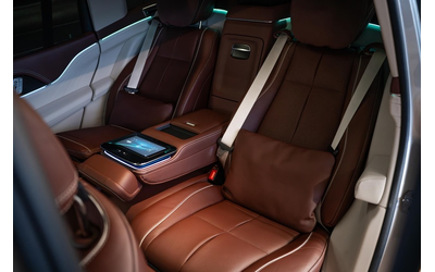 Mercedes-Benz GLS GLS 600 4Matic Maybach - автомобили, коли, обяви за нови и употребявани 12