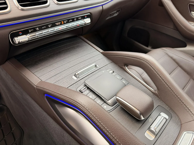 Mercedes-Benz GLS580 AMG OPTIC / 63 PACKAGE - автомобили, коли, обяви за нови и употребявани 13