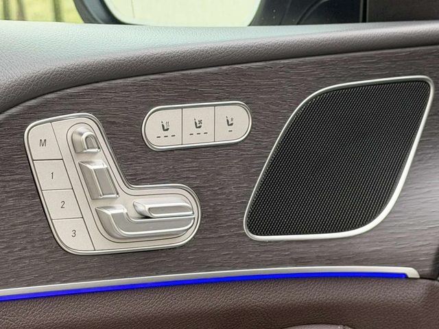 Mercedes-Benz GLS580 AMG OPTIC / 63 PACKAGE - автомобили, коли, обяви за нови и употребявани 15