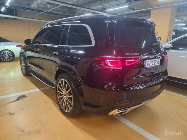 Mercedes-Benz GLS580 AMG LINE | 4MATIC - автомобили, коли, обяви за нови и употребявани 3