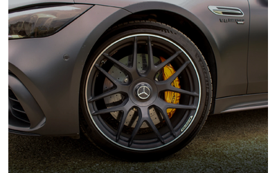 mercedes-benz-gt - 5