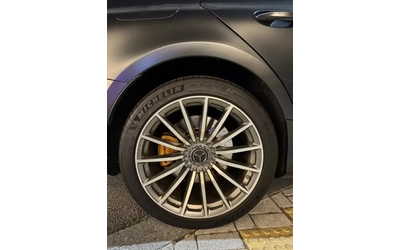 mercedes-benz-gt - 5