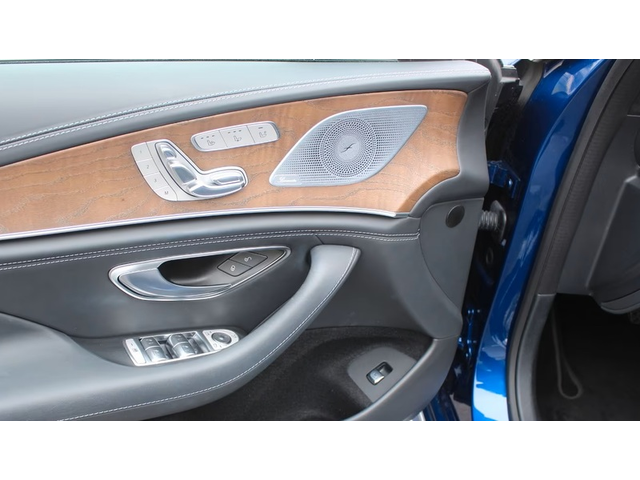 Mercedes-Benz GT
63 GT
63 S 4Matic+ - автомобили, коли, обяви за нови и употребявани 7