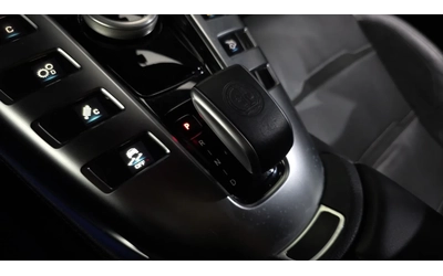 Mercedes-Benz GT 43 AMG - автомобили, коли, обяви за нови и употребявани 15