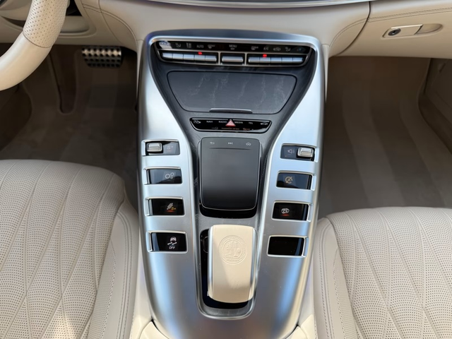 Mercedes-Benz GT
 GT
 4-door 63 4Matic+ - автомобили, коли, обяви за нови и употребявани 7