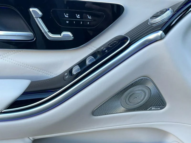 Mercedes-Benz Maybach 4M AMG Lang - автомобили, коли, обяви за нови и употребявани 9