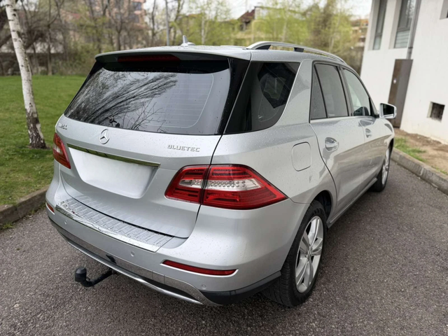 Mercedes-Benz ML 250 CDI - автомобили, коли, обяви за нови и употребявани 6
