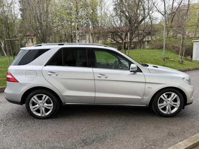 Mercedes-Benz ML 250 CDI - автомобили, коли, обяви за нови и употребявани 7