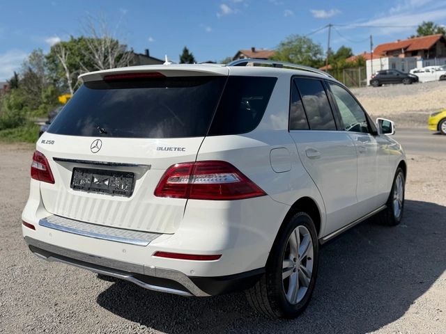 Mercedes-Benz ML 250 ТОП* СОБСТВЕН ЛИЗИНГ - автомобили, коли, обяви за нови и употребявани 6