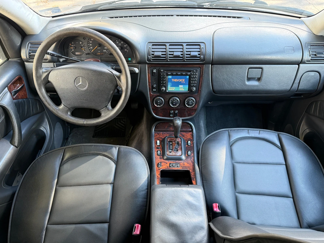 Mercedes-Benz ML 270 Автоматик* Автопилот* Ел Седалки* Кожа* ТОП - автомобили, коли, обяви за нови и употребявани 13