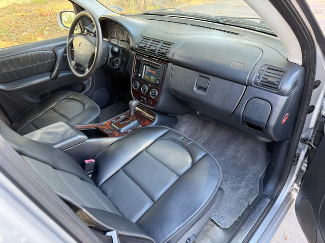 Mercedes-Benz ML 270 Автоматик* Автопилот* Ел Седалки* Кожа* ТОП - автомобили, коли, обяви за нови и употребявани 15