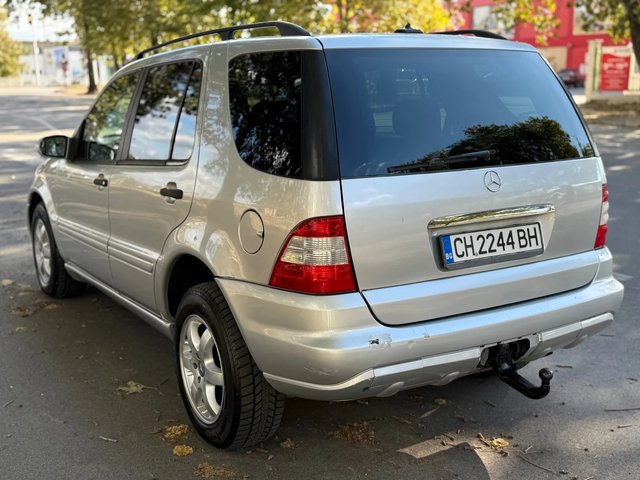 Mercedes-Benz ML 270 Автоматик* Автопилот* Ел Седалки* Кожа* ТОП - автомобили, коли, обяви за нови и употребявани 3