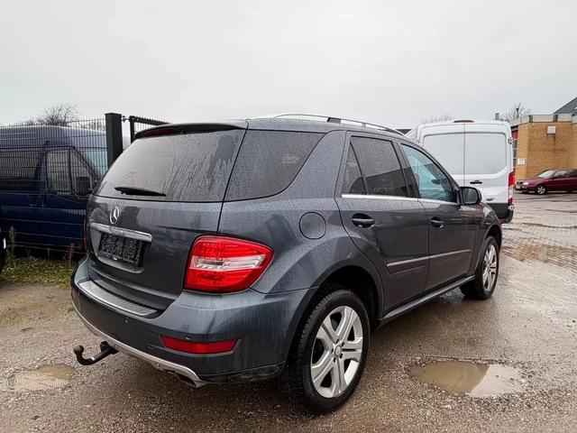 Mercedes-Benz ML 350CDI 4 Matic Aut/Facelift - автомобили, коли, обяви за нови и употребявани 1