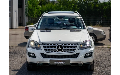 mercedes-benz-ml-300 - 1