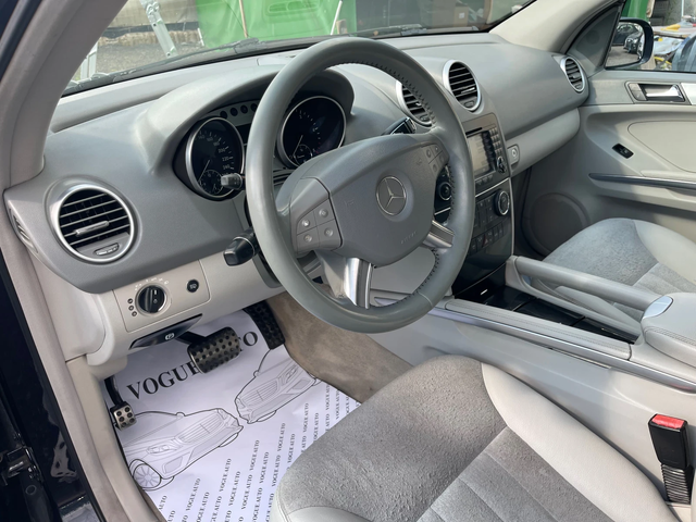 Mercedes-Benz ML 320 CDI* AirMatic* NAVI* PDC - автомобили, коли, обяви за нови и употребявани 3