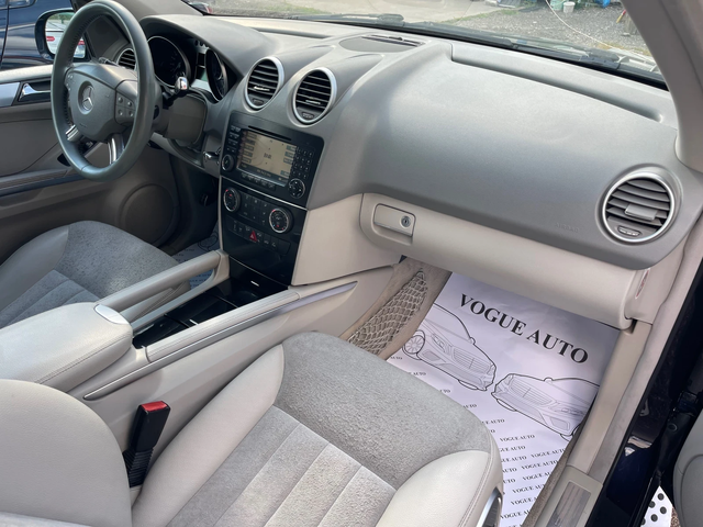 Mercedes-Benz ML 320 CDI* AirMatic* NAVI* PDC - автомобили, коли, обяви за нови и употребявани 4