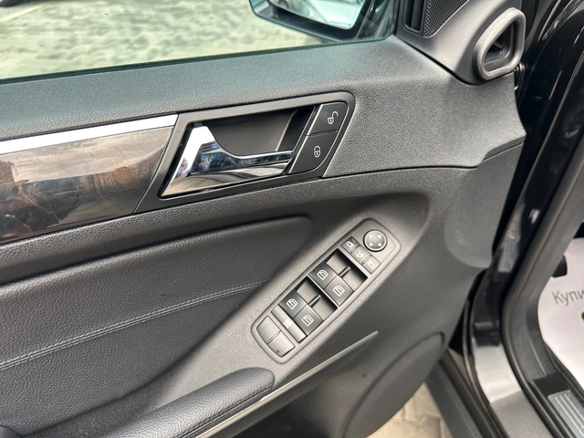 Mercedes-Benz ML 320 PREMIUM* NAVI* LED* TOP* - автомобили, коли, обяви за нови и употребявани 11