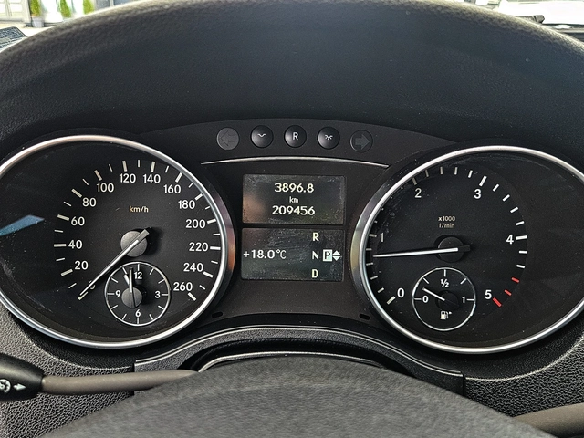Mercedes-Benz ML 320 ! FACE/PREMIUM/GERMANY/AIRMATIC/SPORT/AUTO HOLD/LI - автомобили, коли, обяви за нови и употребявани 9