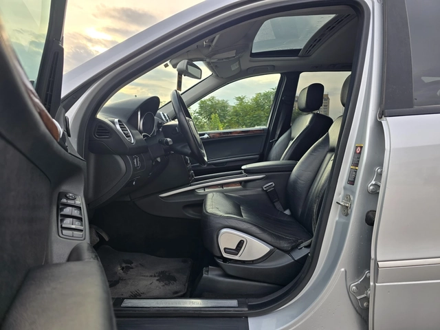 Mercedes-Benz ML 320 * 320 cdi* pano* Podgrev* Sport and Allroad pack* - автомобили, коли, обяви за нови и употребявани 8