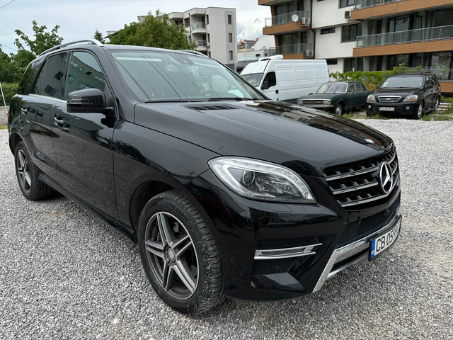 Mercedes-Benz ML 350 AMG * 360 Камера* Вакум* Реални КМ* НОВИ ГУМИ - автомобили, коли, обяви за нови и употребявани 2