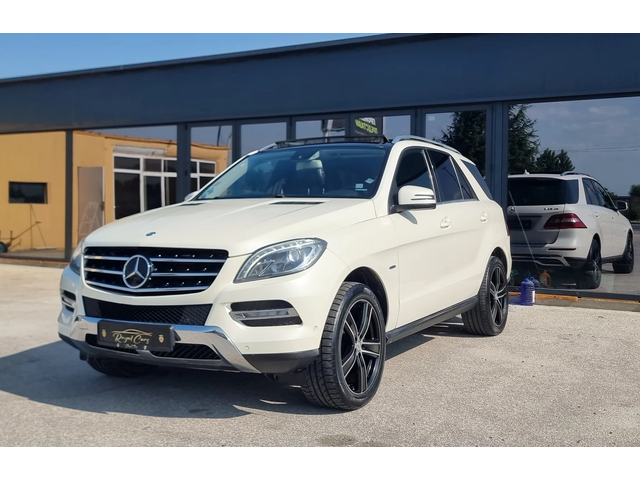 Mercedes-Benz ML 350 Panorama* AMG* Keyless* Distronic* Camera* - автомобили, коли, обяви за нови и употребявани 3