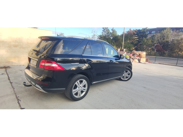 Mercedes-Benz ML 350, 2013 г., 293000 км, 0 к.с. - автомобили, коли, обяви за нови и употребявани 1