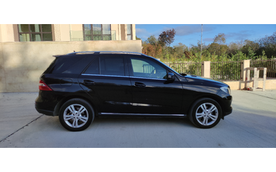 Mercedes-Benz ML 350, 2013 г., 293000 км, 0 к.с. - автомобили, коли, обяви за нови и употребявани 7