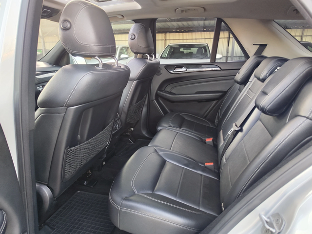 Mercedes-Benz ML 350 AMG* HARMAN* PANORAMA* PODGREV* LINEASIST* LIZING - автомобили, коли, обяви за нови и употребявани 5