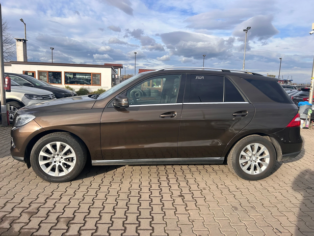 Mercedes-Benz ML 350 CDI 4MATIC/AIRMATIC/NAVI/KOJA EURO 6 - автомобили, коли, обяви за нови и употребявани 8
