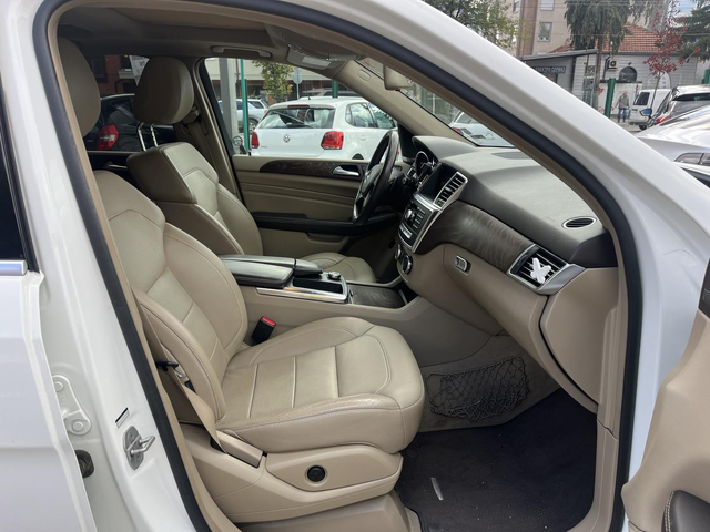 Mercedes-Benz ML 350 3.5 DISEL - автомобили, коли, обяви за нови и употребявани 16