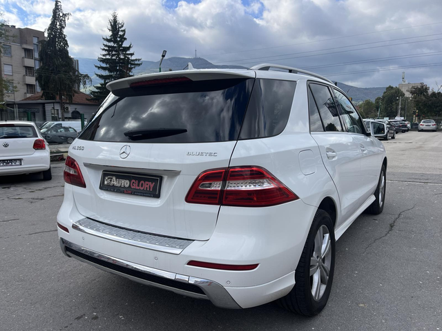 Mercedes-Benz ML 350 3.5 DISEL - автомобили, коли, обяви за нови и употребявани 4