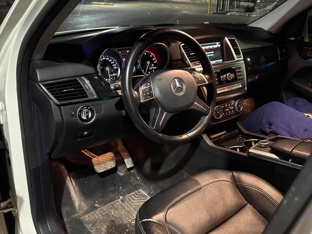 Mercedes-Benz ML 350 BlueTec* Harman Kardon* 360* Подгрев* Пано* - автомобили, коли, обяви за нови и употребявани 5