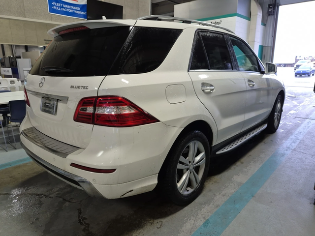 Mercedes-Benz ML 350 BlueTec* 360View* Подгрев* Пано - автомобили, коли, обяви за нови и употребявани 2