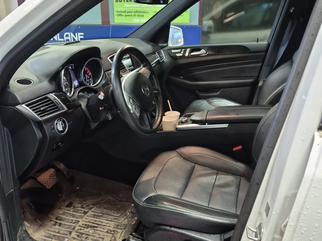 Mercedes-Benz ML 350 BlueTec* 360View* Подгрев* Пано - автомобили, коли, обяви за нови и употребявани 6