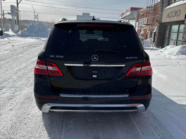 Mercedes-Benz ML 350 BlueTec* Harman/Kardon* 360View* Подгрев* Пано - автомобили, коли, обяви за нови и употребявани 3